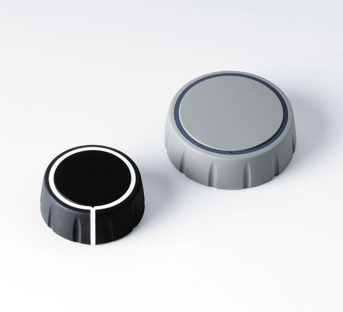 Knurled control knob