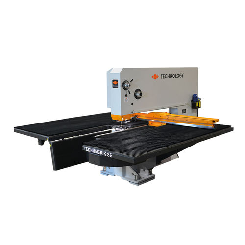 Пробивной станок с ЧПУ Tecnumerik Eservo-electricдля листового металла