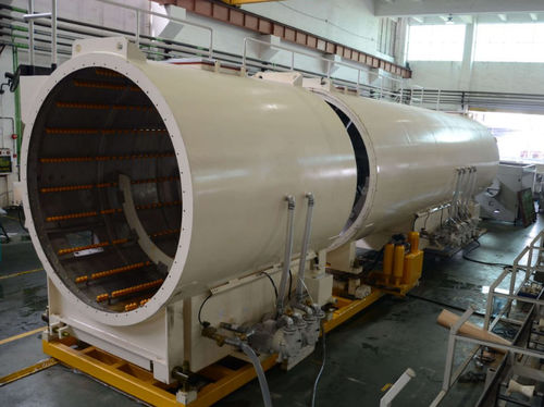 Экструзионная калибровочная емкость DKM-EDJдля профилейвакуумнаядля труб