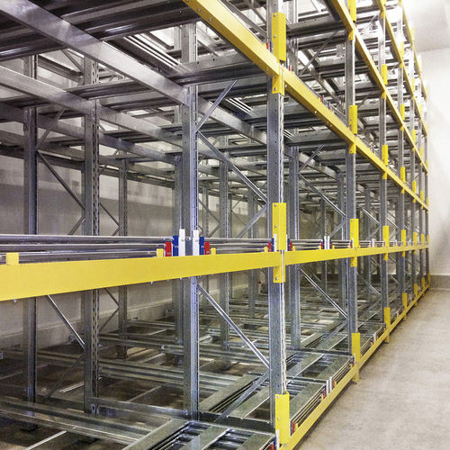 Push-back shelving palletboxmetal
