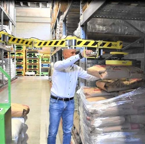 Мобильный манипулятор Liftronic Mobileэлектрическийс захватомс присоской