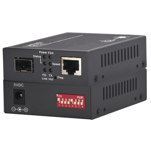 Медиаконвертер CM-121Гигабитный интерфейсEthernetоптоволокно