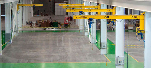 Кран консольный настенный GPLM180°с лебедкой