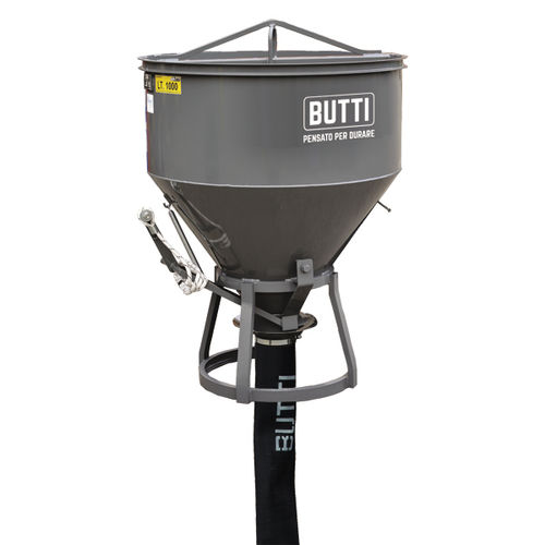 Conical concrete skip 303, 304, 305, 306, 307, 308, 309, 309BXwith discharge hose