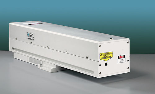 Твердотельный инфракрасный лазер с модуляцией добротностиMOPA