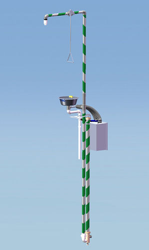 Душ напольный серии MB 310/30 +со станцией для промывки глаз и лицас нагревателемдля наружного применения