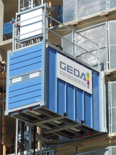 Электрический грузовой лифт серии GEDA PHдля строительства колонного типа
