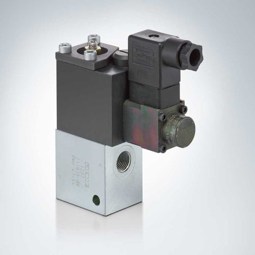 Клапан поршневой серии ПД с гидроприводом редукционный для масла