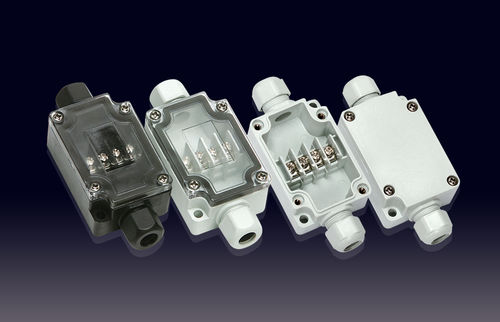 Настенная клеммная коробка BC-T-4PC серииPBTдля кабелейс кабельным вводом