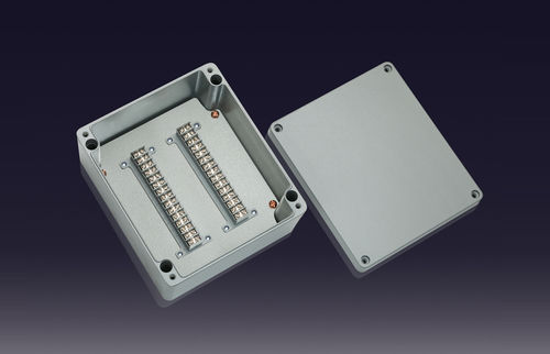 Настенная клеммная коробка BC-AL-30P2IP66IP67IK 08