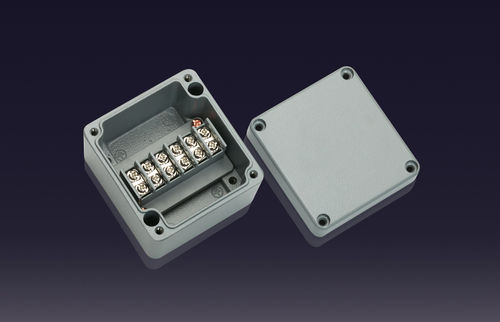 Настенная клеммная коробка BC-AL-6PIP66IP67IK 08