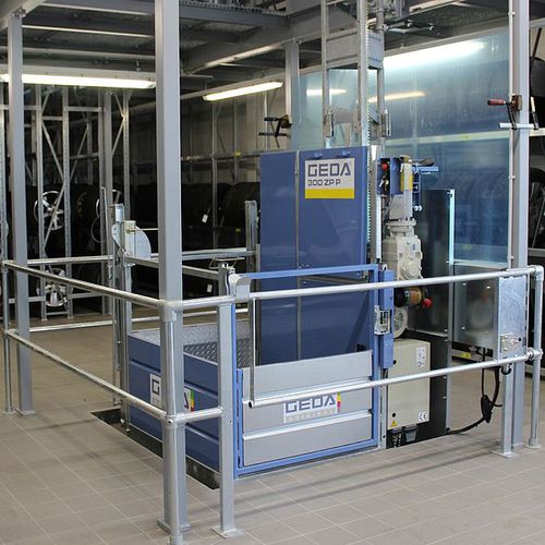 Одномачтовая подъемная рабочая платформа 300 ZP P