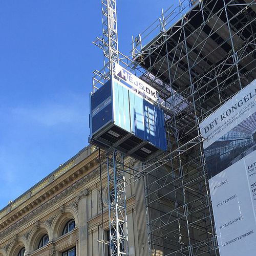 Автоматический лифт Multilift P22 реечного типа