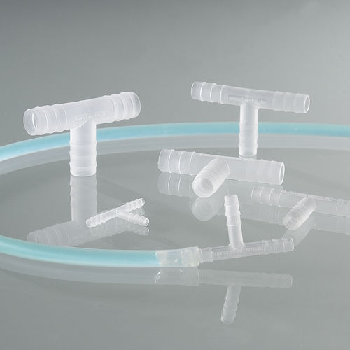 Пневматический фитинг серии 8705 с шипомТпластик