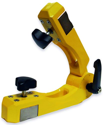 Сварочный угольник PivotMagnetic