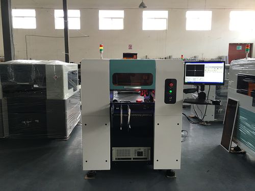 Машина для захвата и размещения электронных компонентов SUNY-ITP6060