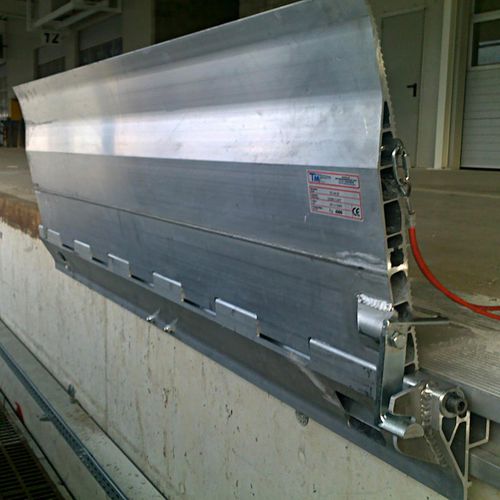 Погрузочная рампа серии ESскладывание с ручным управлением