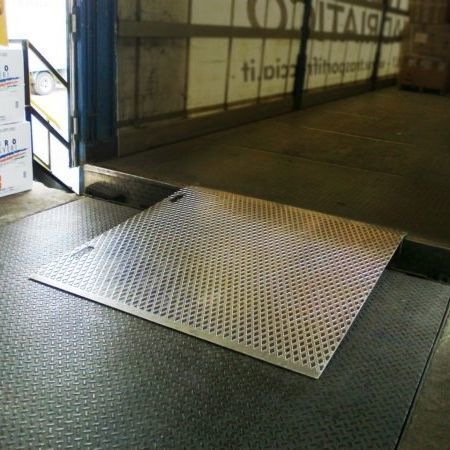 Мобильная погрузочная рампа серии PLQалюминий