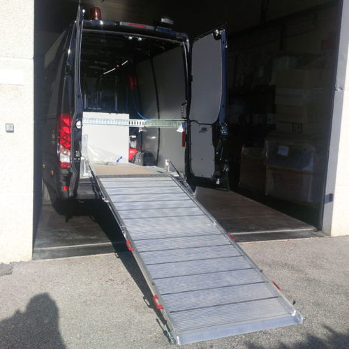 Погрузочная рампа для грузовых автомобилей Super Marioалюминийскладная