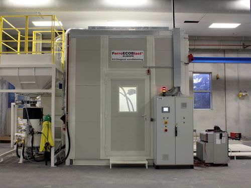 Автоматический пескоструйный шкаф Roboblast 3000 ECO WIND