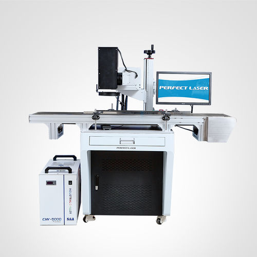 Волоконный лазерный маркиратор и гравировальный станок PEDB-UV-1UV lasermetalindustrial