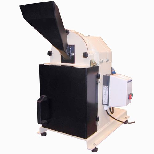 Крестовая ударная мельница серии L08горизонтальная зерноваядля помола угля