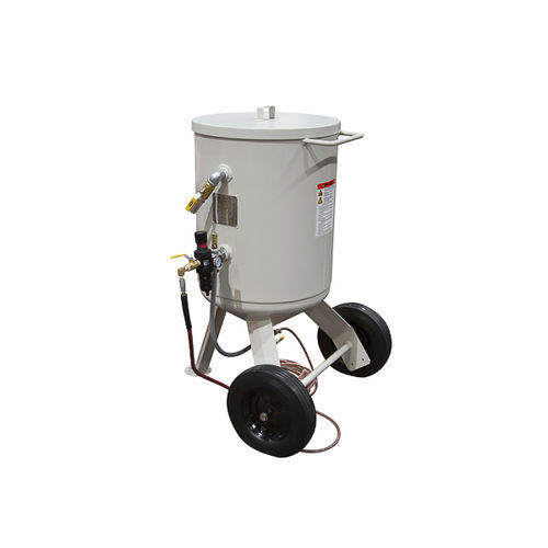 Транспортная цистерна для абразивов и сыпучих материалов