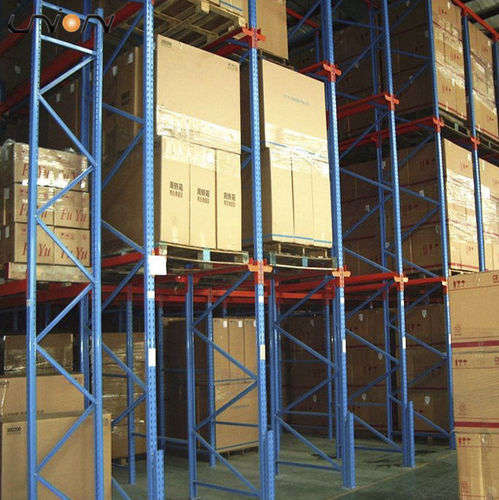 Врезной паллетный стеллаж UN-DR19112601регулируемый.