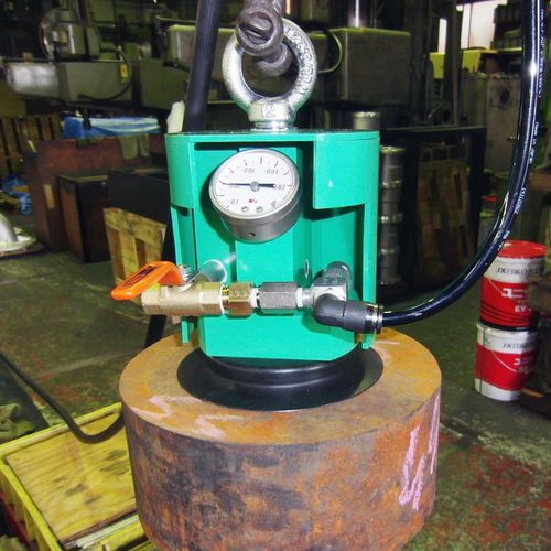 Heavy load vacuum lifting device Vacut-Kun QS-50for drumshorizontal