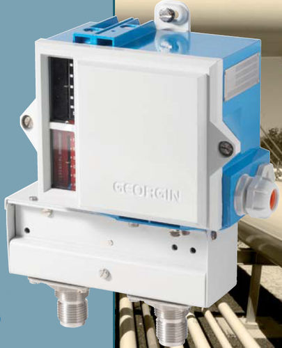 Капиллярное реле температуры P, регулируемоеSPDT, нержавеющая сталь