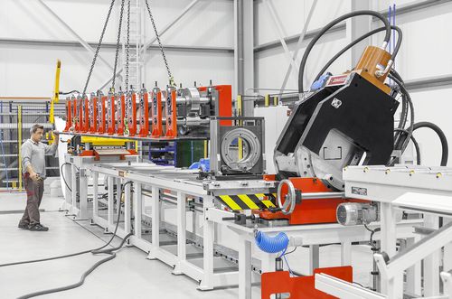 Линия профилирования профилей C-Zперфорациярезкас роликовым конвейером