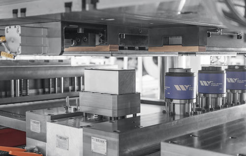 Линия профилирования рулонов кабельных лотков, резка, штамповка, автоматическая