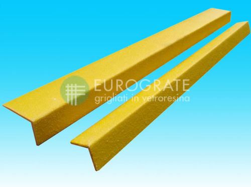 Нескользящий бортик лестницы Euro SafetyEdge®