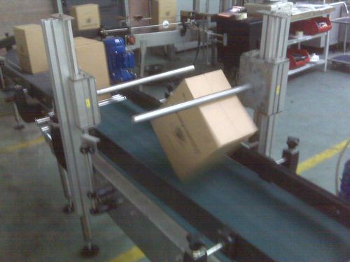 Конвейер опрокидывающийся REVERSE Nременный чехол для картонных коробок