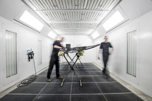 Закрытая покрасочная камера для автомобилей