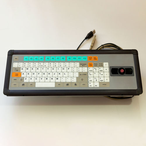 Клавиатура панельная КТ-96-И-07с механическими клавишами96-клавишнаяс джойстиком