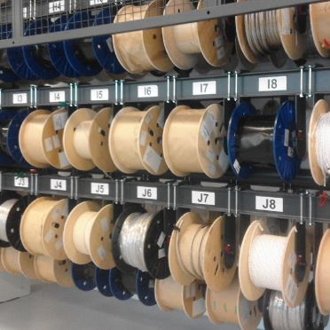 Cable drum storage carousel vertical