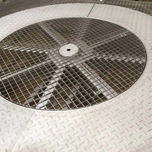 Решетка из нержавеющей стали PRESS-LOCKEDс зубьями и противоскользящим покрытием