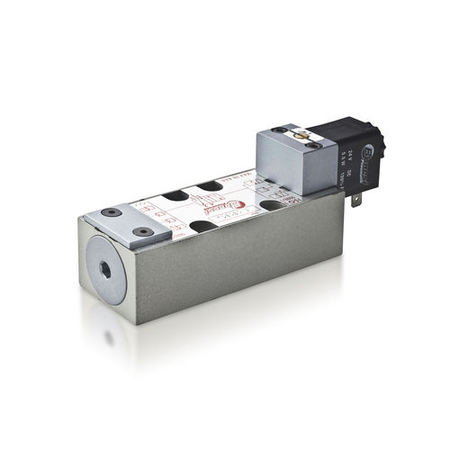 Золотниковый гидрораспределитель серии ISO с электромагнитным управлением, 5/2-ходовой, 5/3-ходовой