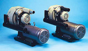 Вакуумный насос с ременным приводом серии VBроторно-лопастной со смазкойодноступенчатый