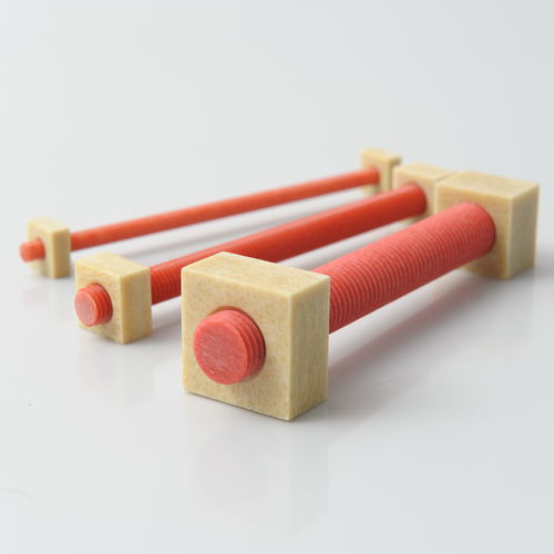 Болт резьбовой с квадратной головкой, устойчивый к коррозии