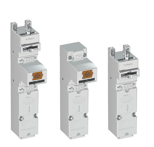 Многополюсный переключатель электромеханический с фиксацией безопасности