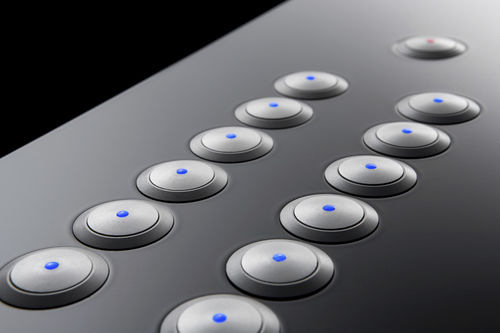 Пружинный кнопочный переключатель антивандальныйстандарталюминий