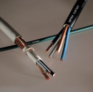 Силовой кабель изолирован