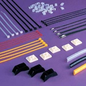 Пластиковая кабельная стяжка