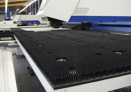 Конвейер пластинчатый щеточныйметаллический