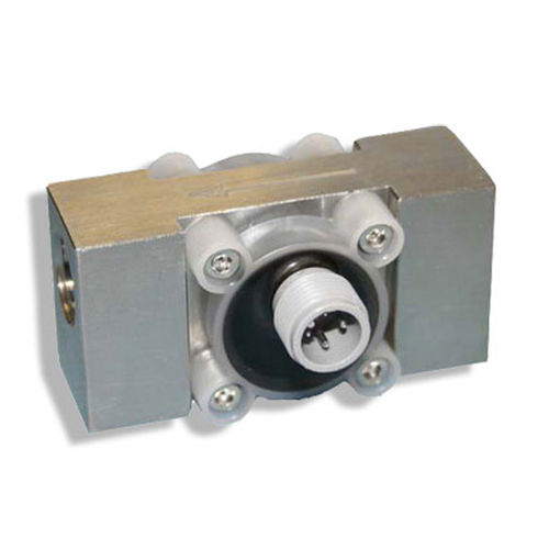 Турбинный расходомер серии 900 для коррозионно-активных жидкостей в трубопроводе из нержавеющей стали