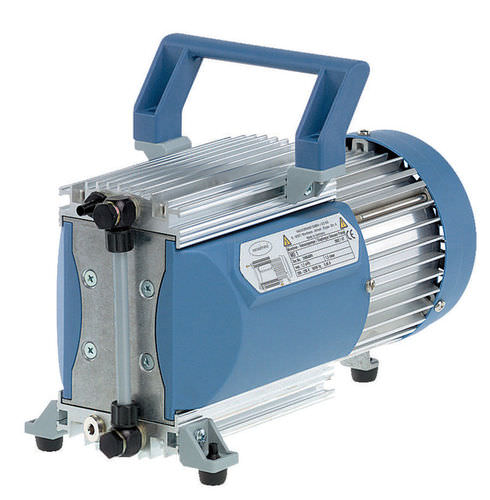 Мембранный вакуумный насос MD 1 безмасляныйтрехступенчатыйдля медицинского применения