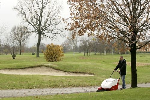 Подметальная машина серии Brava на аккумуляторе
