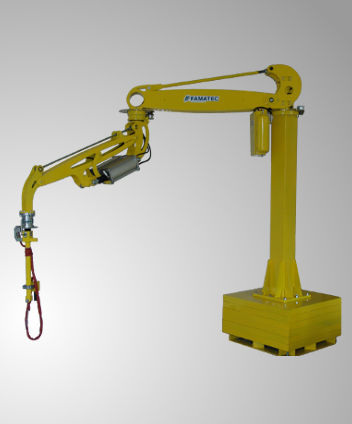 Механический манипулятор MASTROс крюкомтелескопический